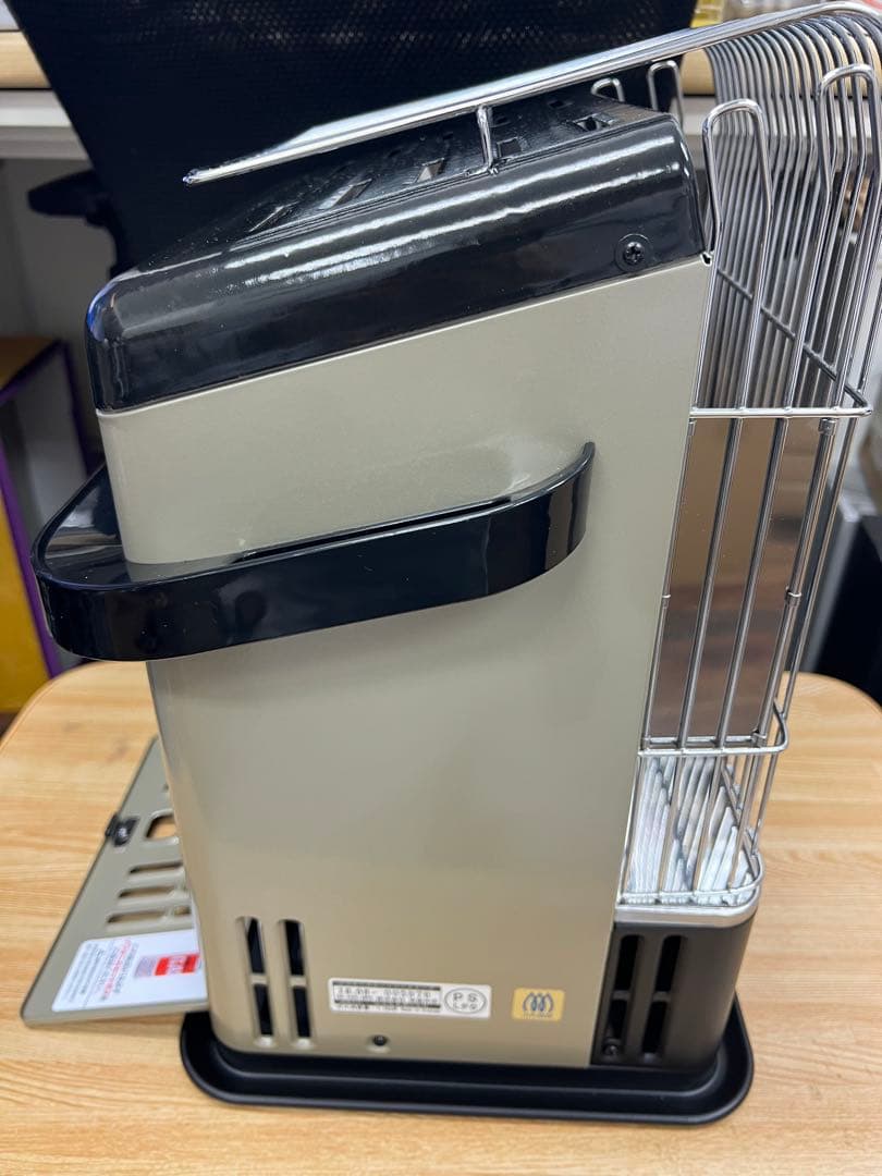 イワタニ　カセットガスストーブ　箱有り