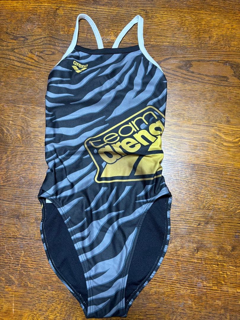 arena 水着　4点セット