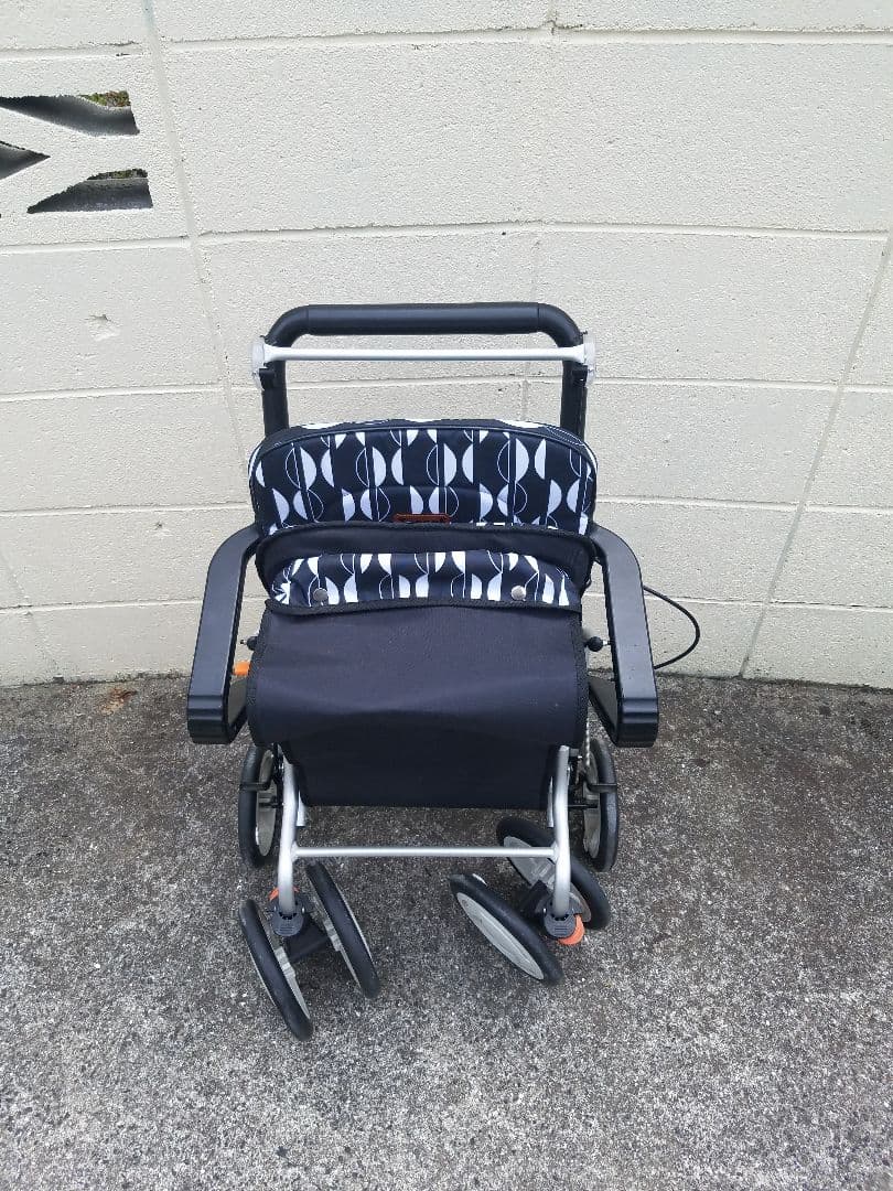 テイコブ シルバーカー