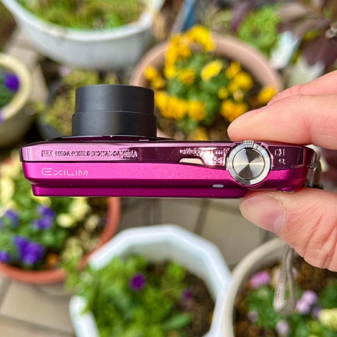 デジカメ CASIO EX-Z330 バッテリー&充電器&SDカード付き