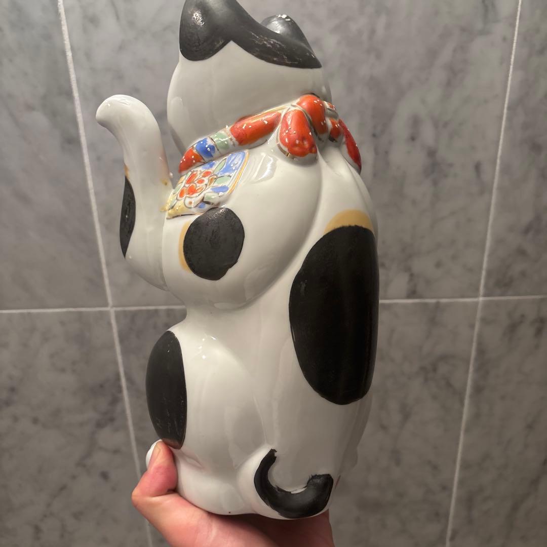 アンティーク　神秘的な瞳でとても雰囲気のあるお金や良き人を招く招き