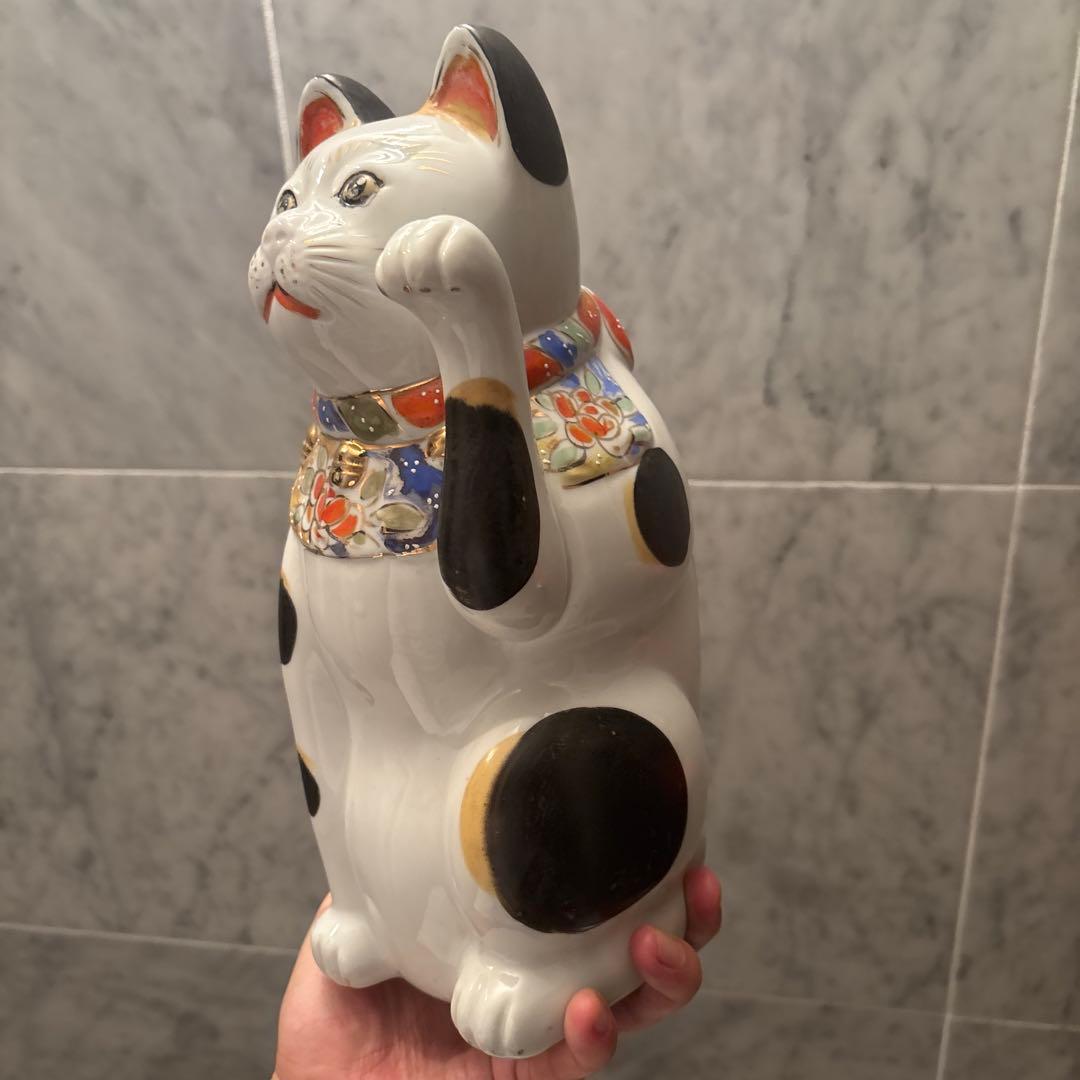 アンティーク　神秘的な瞳でとても雰囲気のあるお金や良き人を招く招き