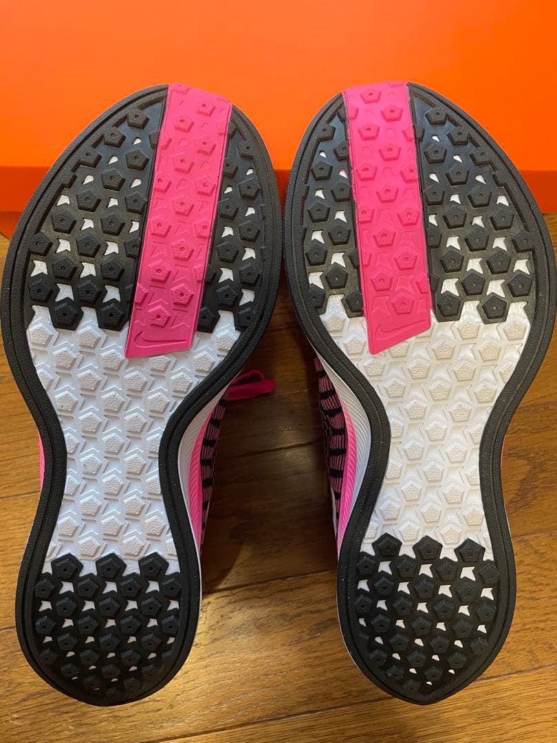 値下げ［美品］ナイキ ペガサスターボ2 25.5cm レディースnike 箱あり