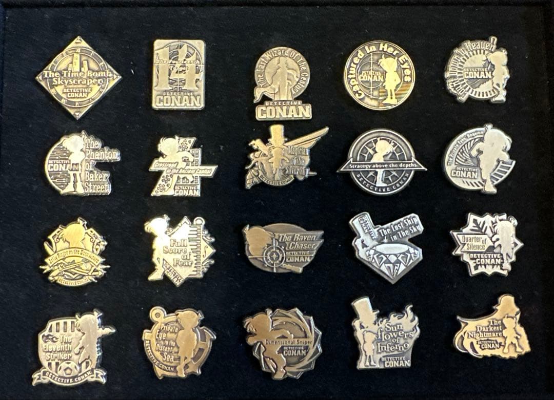 名探偵コナン ムービーマークバッジコレクション 1997-2016 - メルカリ