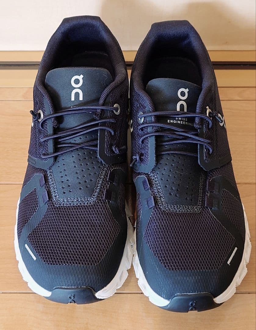 ON クラウド5 24.5cm 中古美品