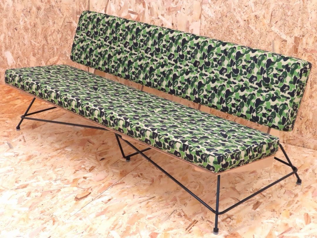 エイプ　マイスター　ベイプ　カモ　カモフラ　迷彩　3人掛けソファ　入手困難