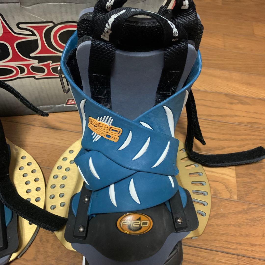 ウェイク　ビンディング　ウェイクボード　水上バイク