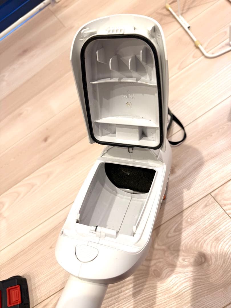 マキタ18V充電式クリーナーCL182FD 付属品多数あり