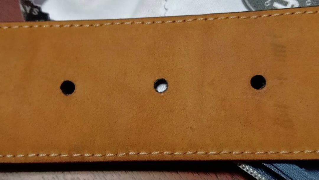 Gucci ブラック レザーベルト GGパターン