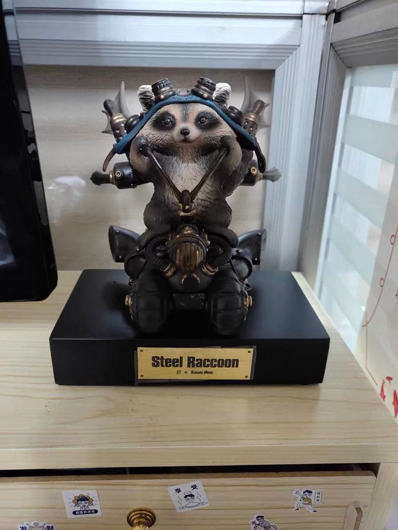 デザイナーズトイ 鎌田光司 鋼製アライグマ機関車 トレトイフィギュア