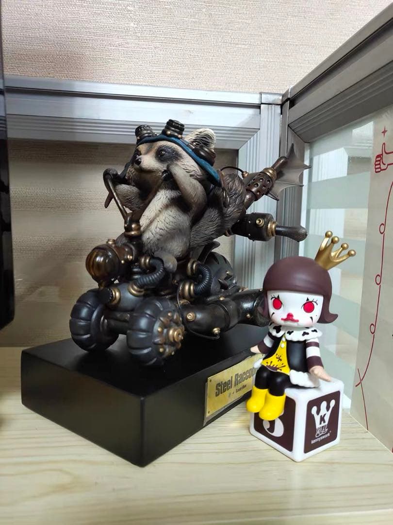 デザイナーズトイ 鎌田光司 鋼製アライグマ機関車 トレトイフィギュア