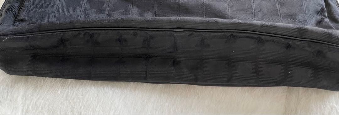 シャネルトラベルラインのビジネスバック