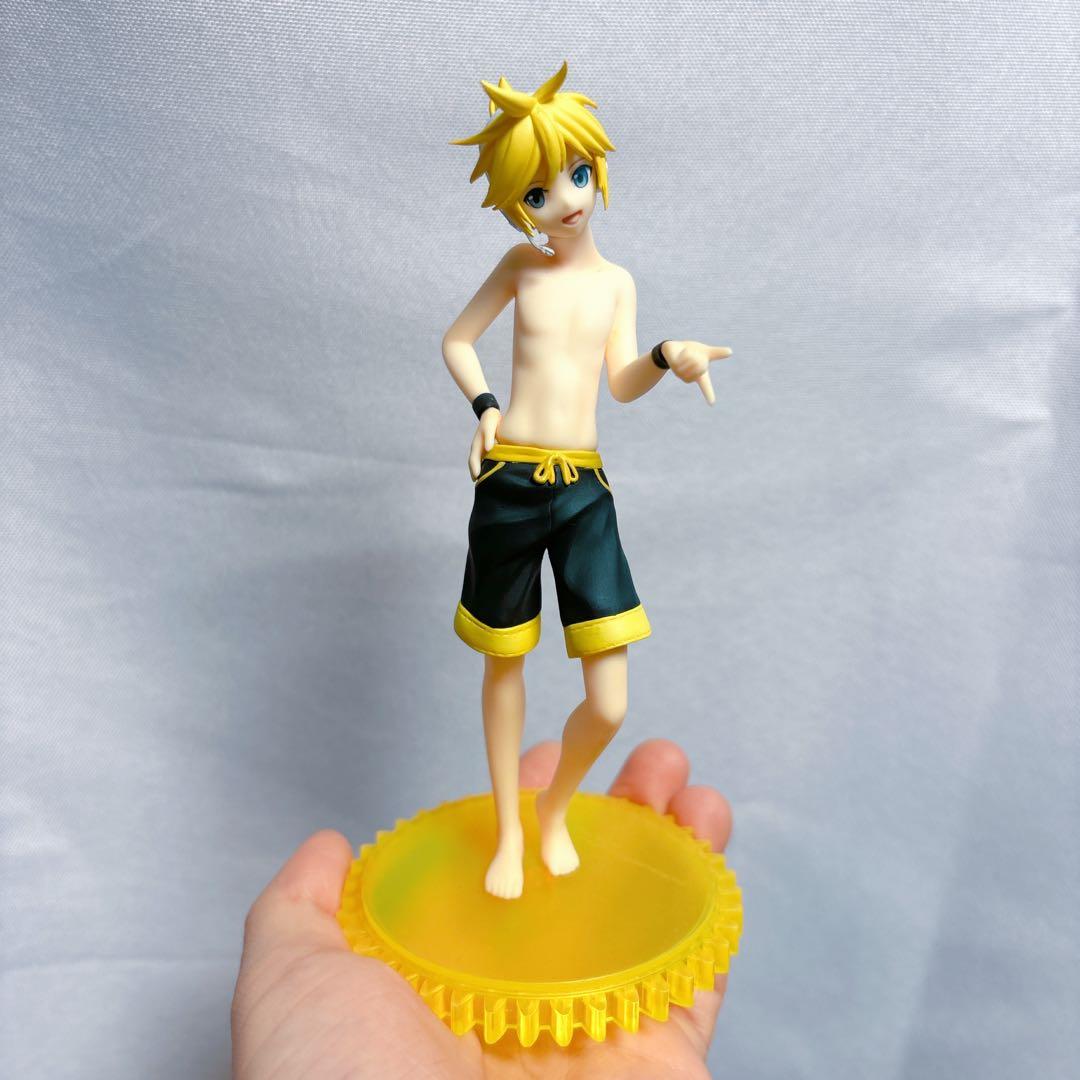 希少】鏡音レン フィギュア 水着Ver. - メルカリ