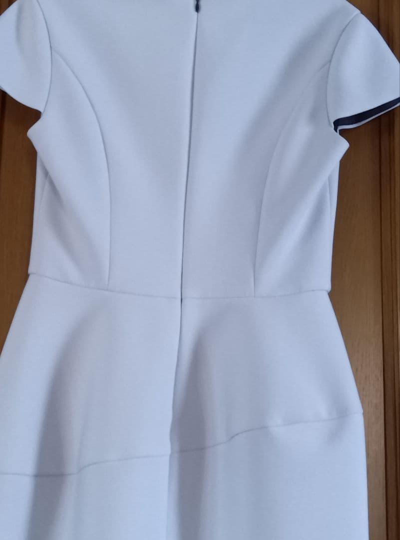 ❤️ヨーコチャン Vネック 半袖 ワンピース