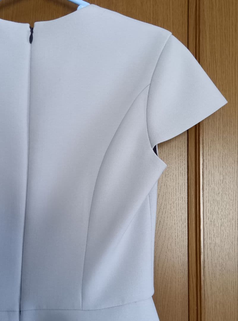 ❤️ヨーコチャン Vネック 半袖 ワンピース