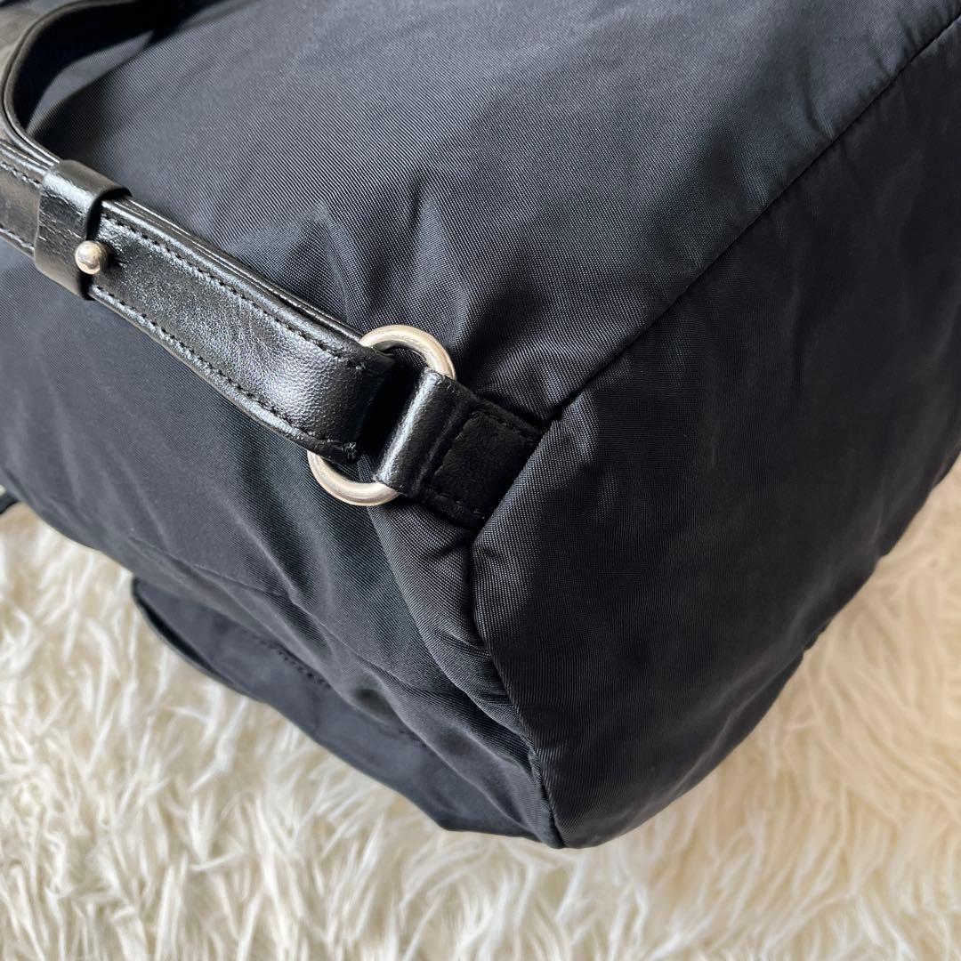 未使用級✨PRADA プラダ　リュックサック　ナイロン　レザー　三角ロゴプレート