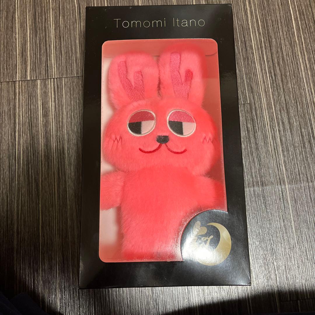 板野友美 tomくん ぬいぐるみ - メルカリ