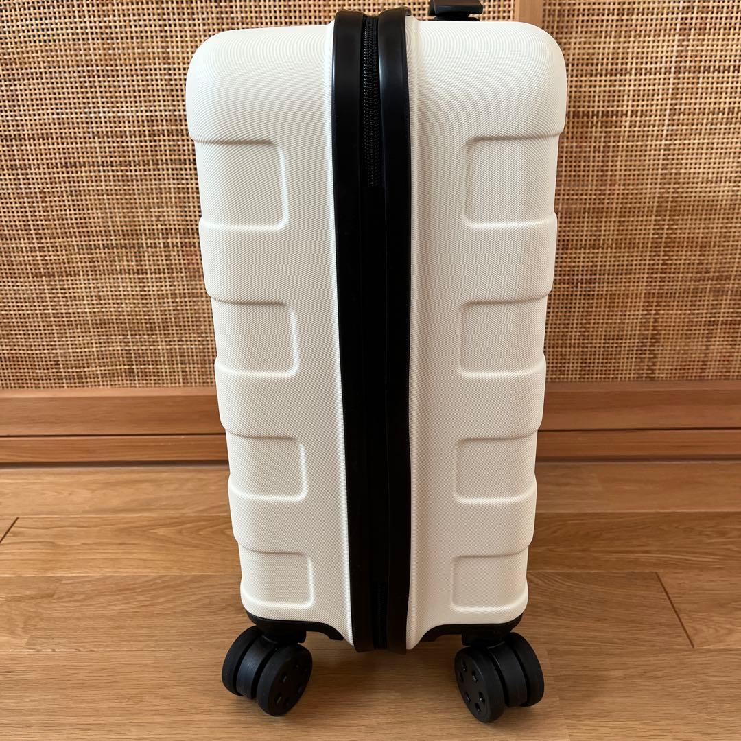 無印良品 キャリーケース20Lアイボリー
