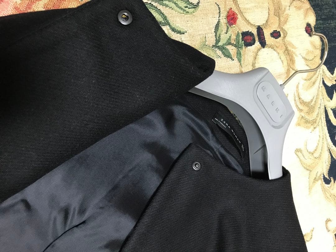 綺麗 ザラ ZARA マント ケープ ブラック ロング - メルカリ