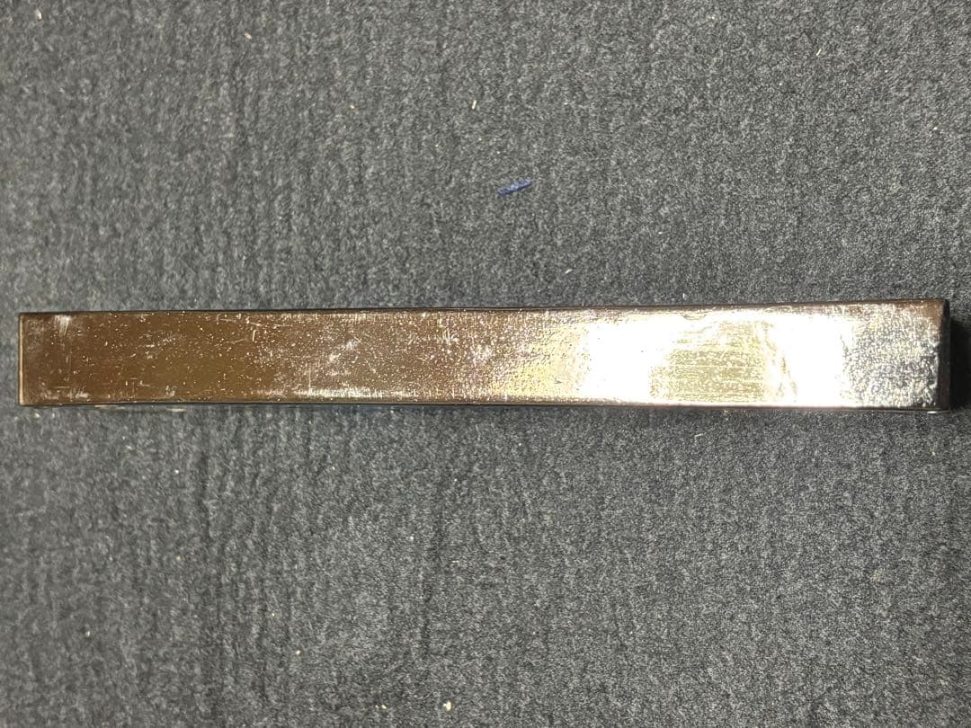 処分価格40年古墨　五つ星古梅園製「紅花墨」10丁型２個セット①