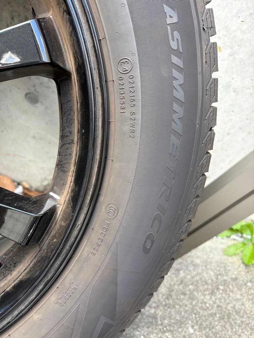 [n.t］235/60/R18 Pirelli Ice 24年製造