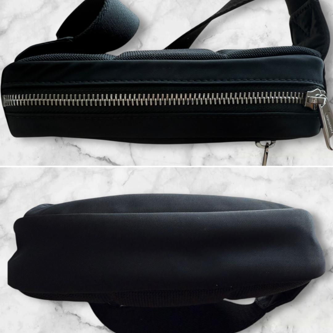 極美品　 バーバリー ボディバッグ ウエストバッグ　ブラック ロゴ