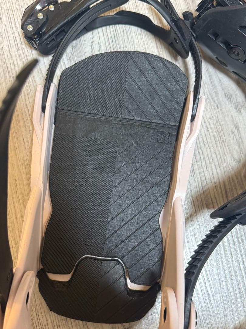 【値下げ】サロモンスノーボード ビンディング RHYTHM (リズム) Sサイズ