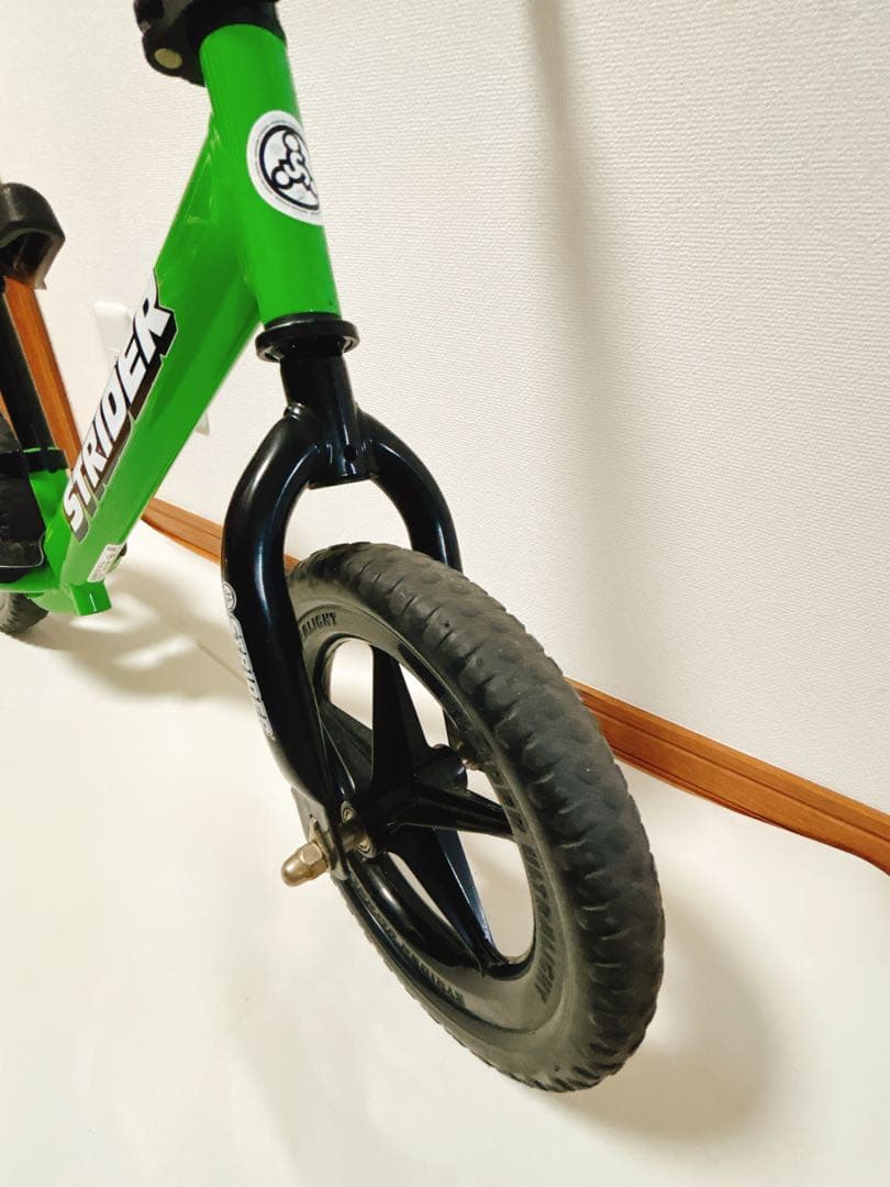 STRIDER 12インチ バランスバイク グリーン 取説、箱あり