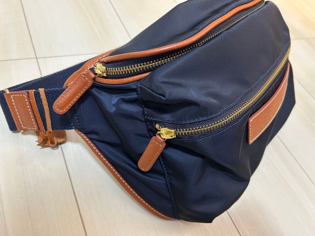 【未使用】Felisi　ボディバッグ　427/2/DS　ネイビー