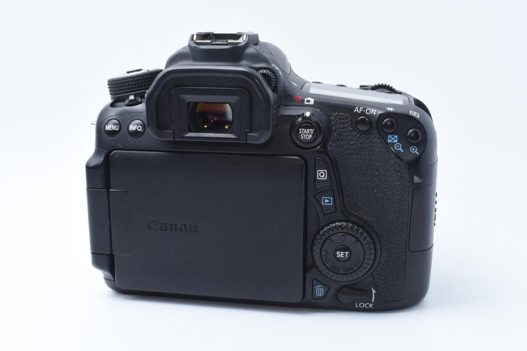 ★美品★ Canon EOS 70D トリプルレンズセット