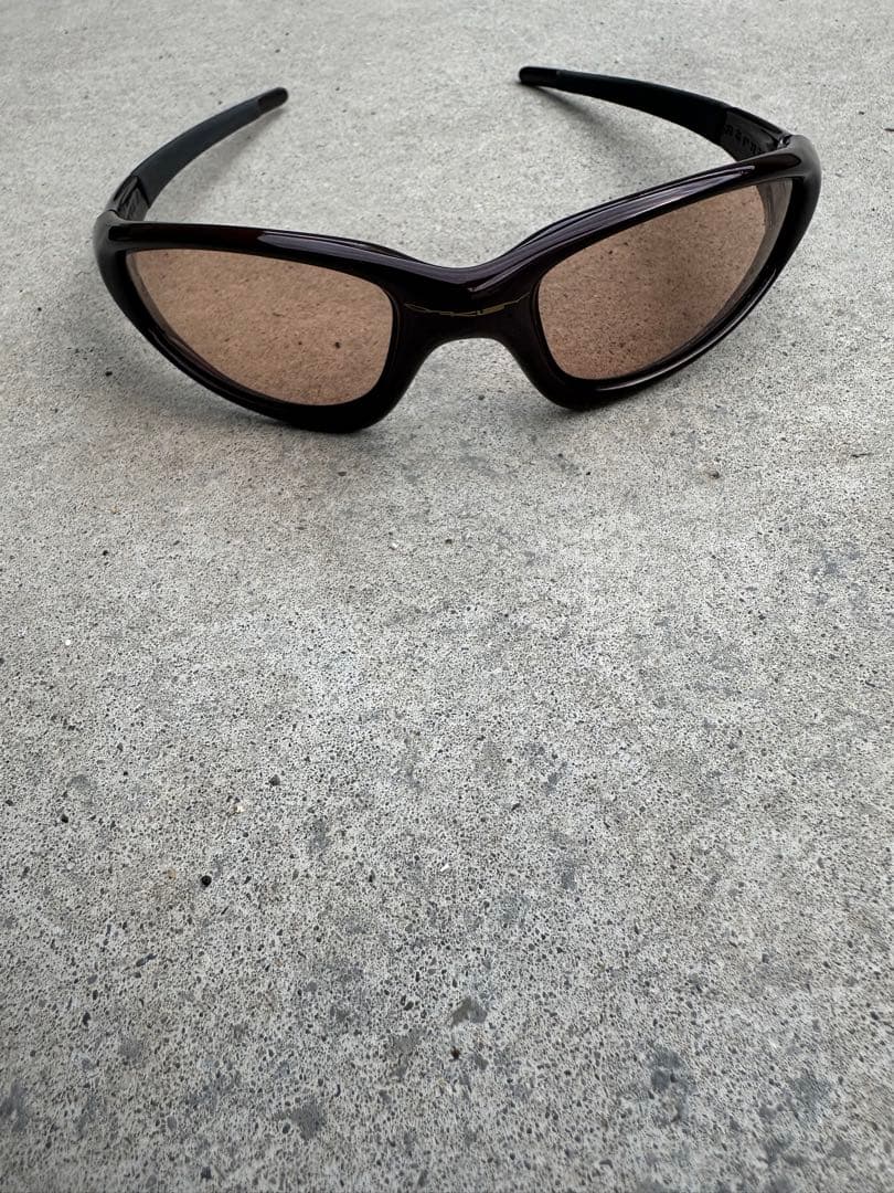 Oakley サングラス ブラック ブラウンレンズ