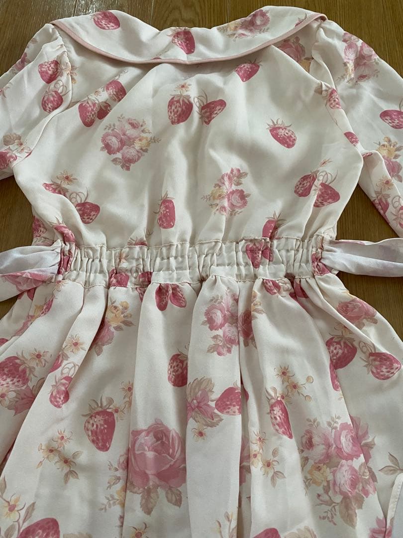 LIZLISA リズメロ メロメロストロベリーワンピース ホワイト