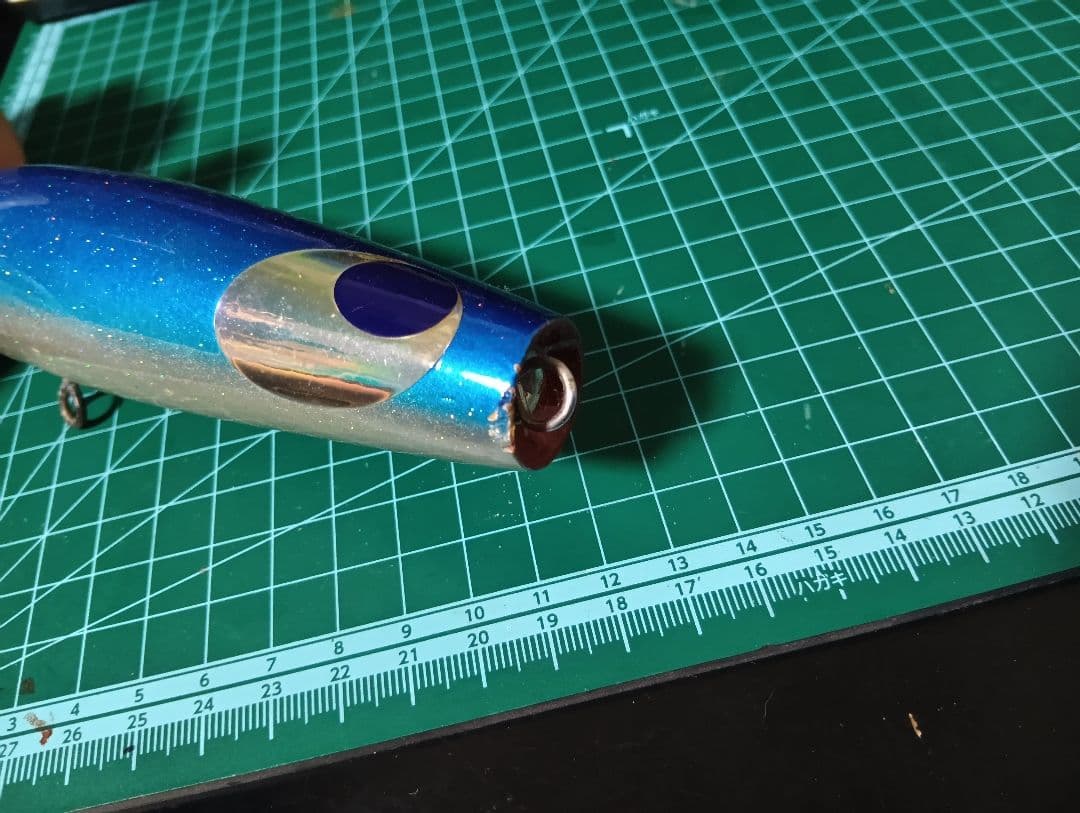 貝田ルアー　スラップツイスター