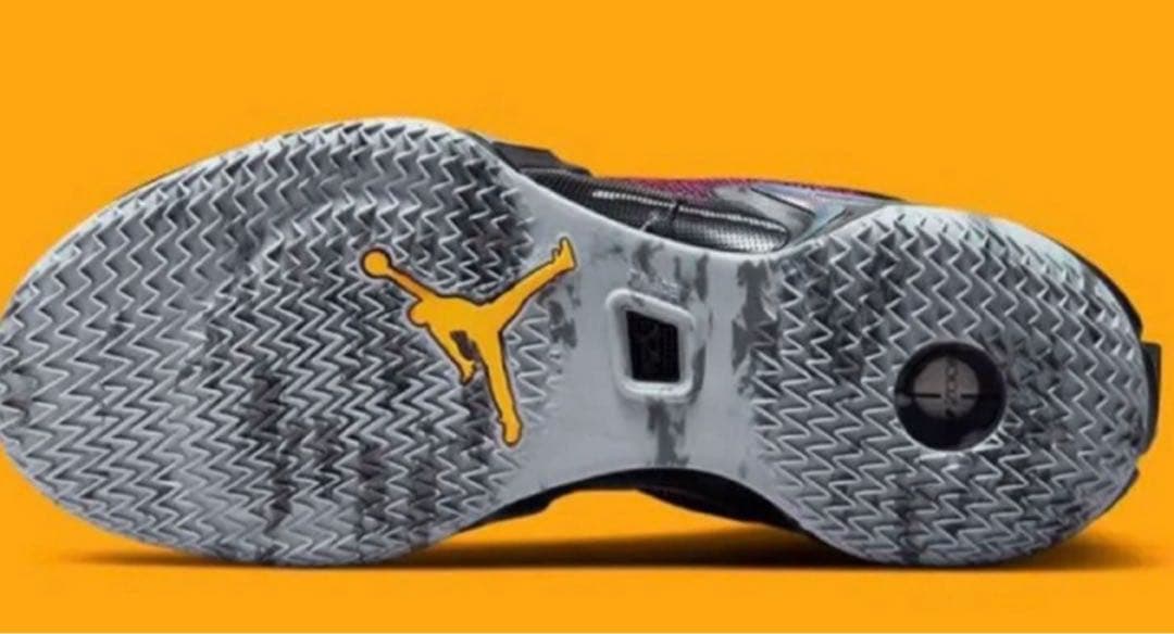 レイカーズ AIR JORDAN ジョーダン　NIKE トレーニングスニーカー