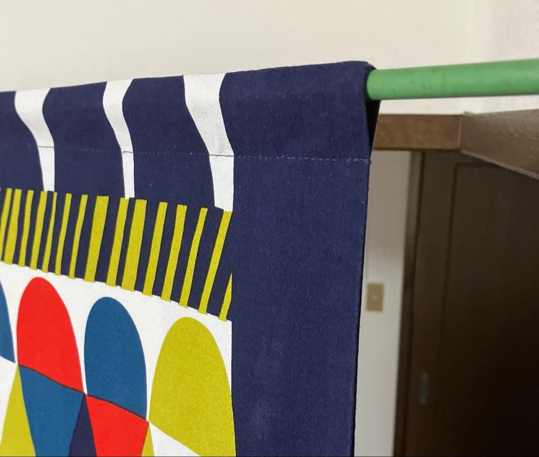 新品】 マリメッコ Toteemi/トーテミ両面テーブルクロス 廃盤レア