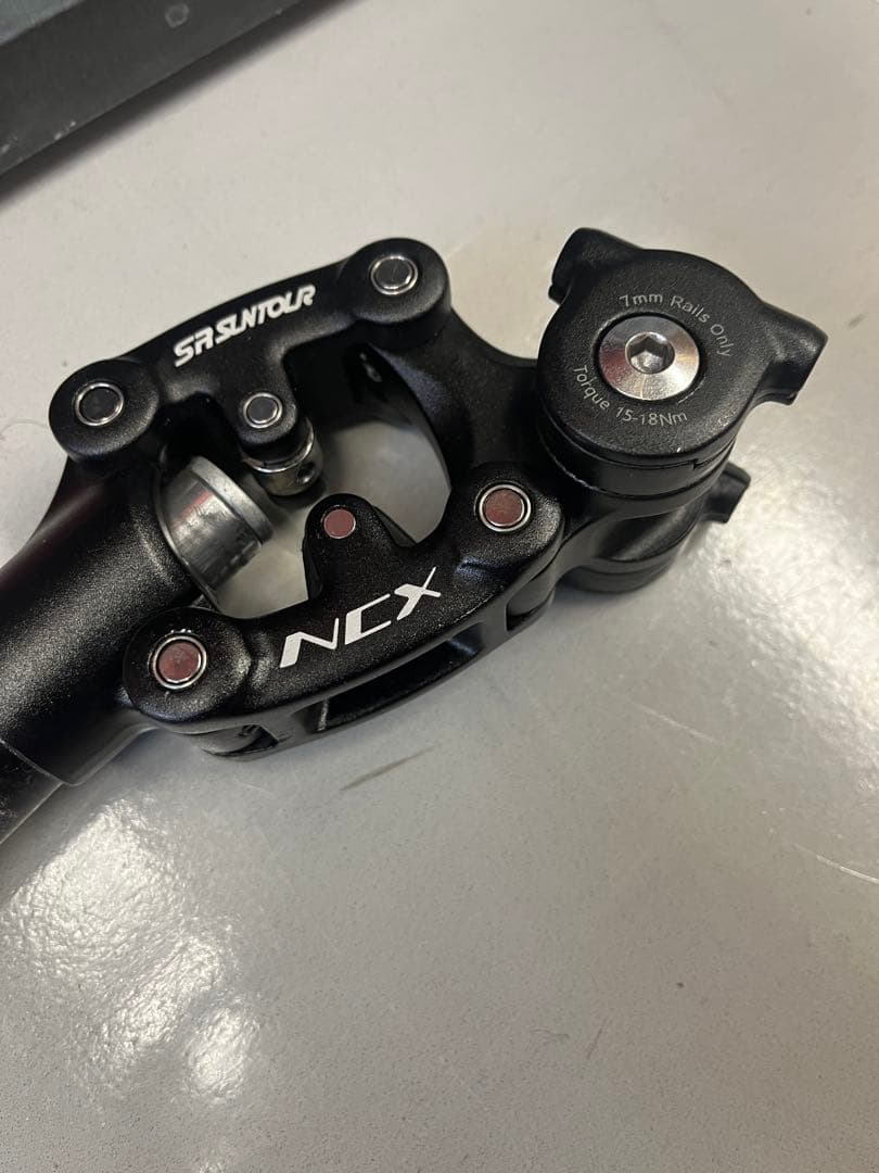 エスアールサンツアー サスペンションシートポスト 7mm torque - メルカリ