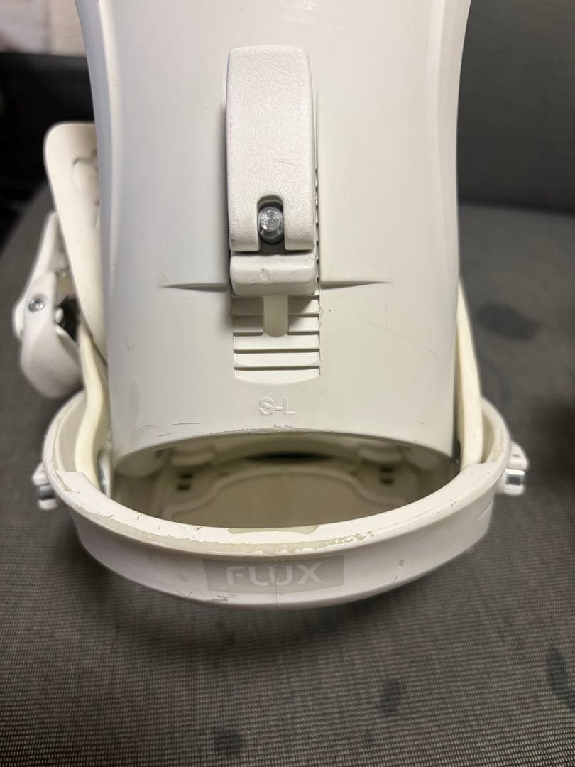 フラックス xf 24-25 ホワイト　Sサイズ