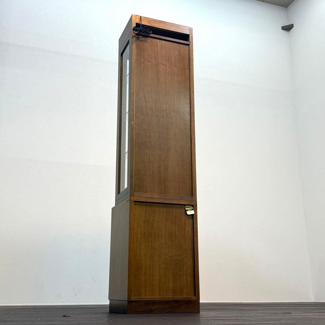 H112K59b カリモク ドマーニ モーガントン ライトコニャック 飾り棚