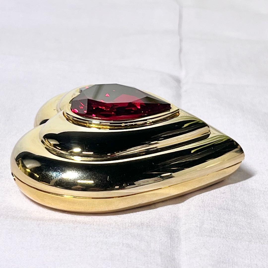 イヴ・サンローラン シルキー フィニッシュ プレストパウダー No.3