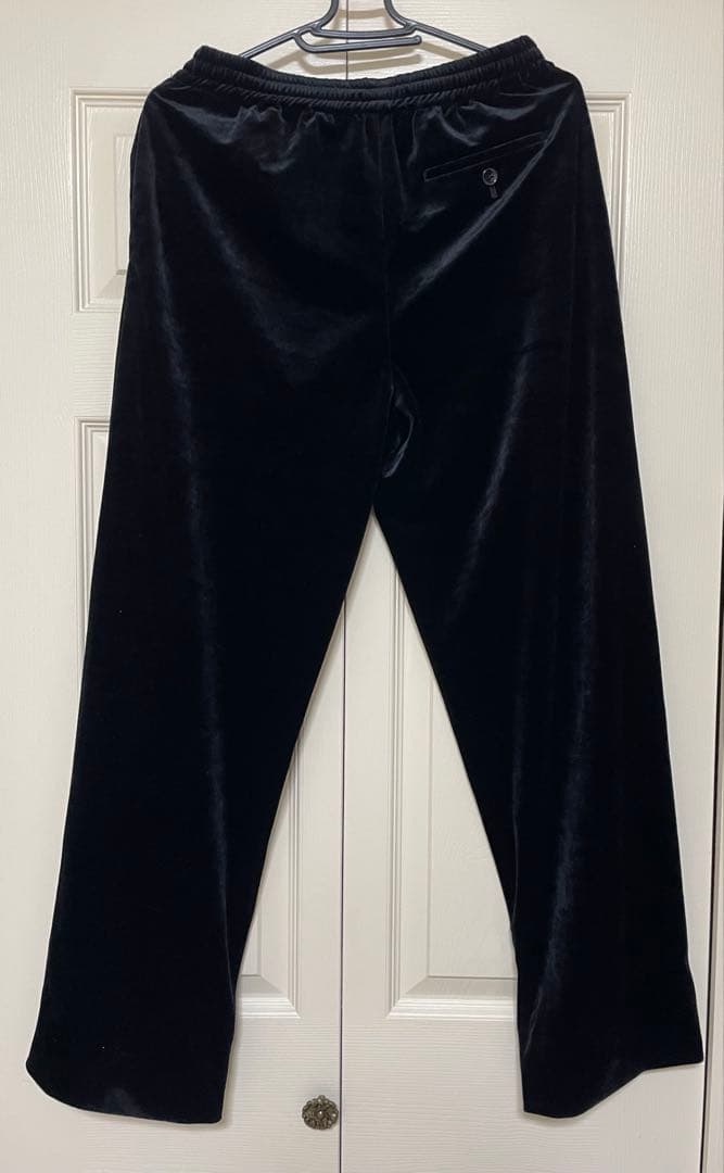 CABaN ソフトベロア セミワイドパンツ ブラック