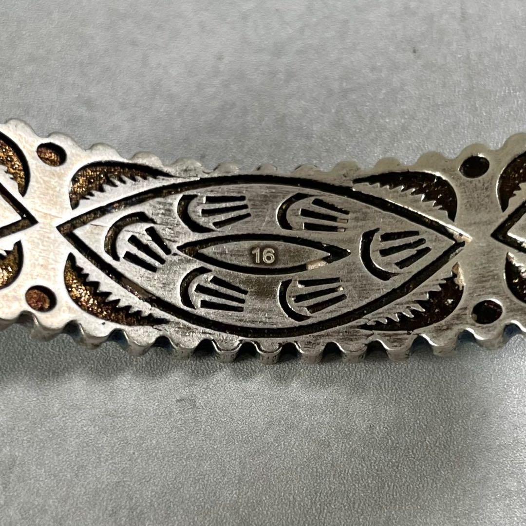 未使用・箱付き　グッチ　キャットヘッド　バングル　シルバーリング 925 石付き