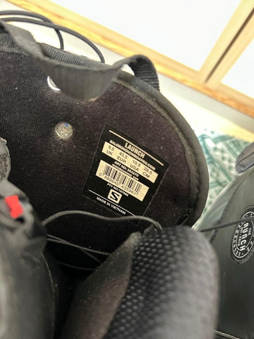 【着用数回のみ】SALOMON launch 28.5cm スノーボードブーツ