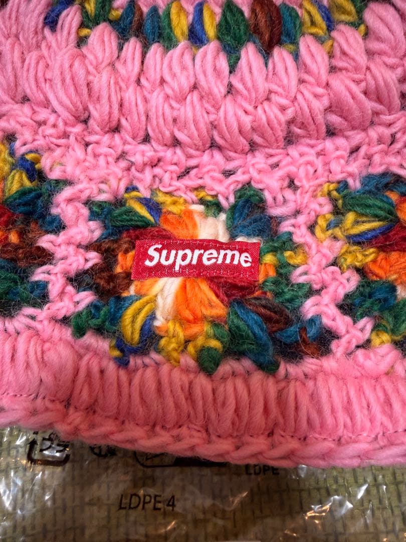 Supreme ピンク ニット帽 かぎ編み