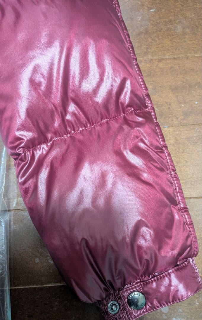 森ダイコンTATRAS タトラス　ベルボ　ダウン　4✨️希少カラー　レッド