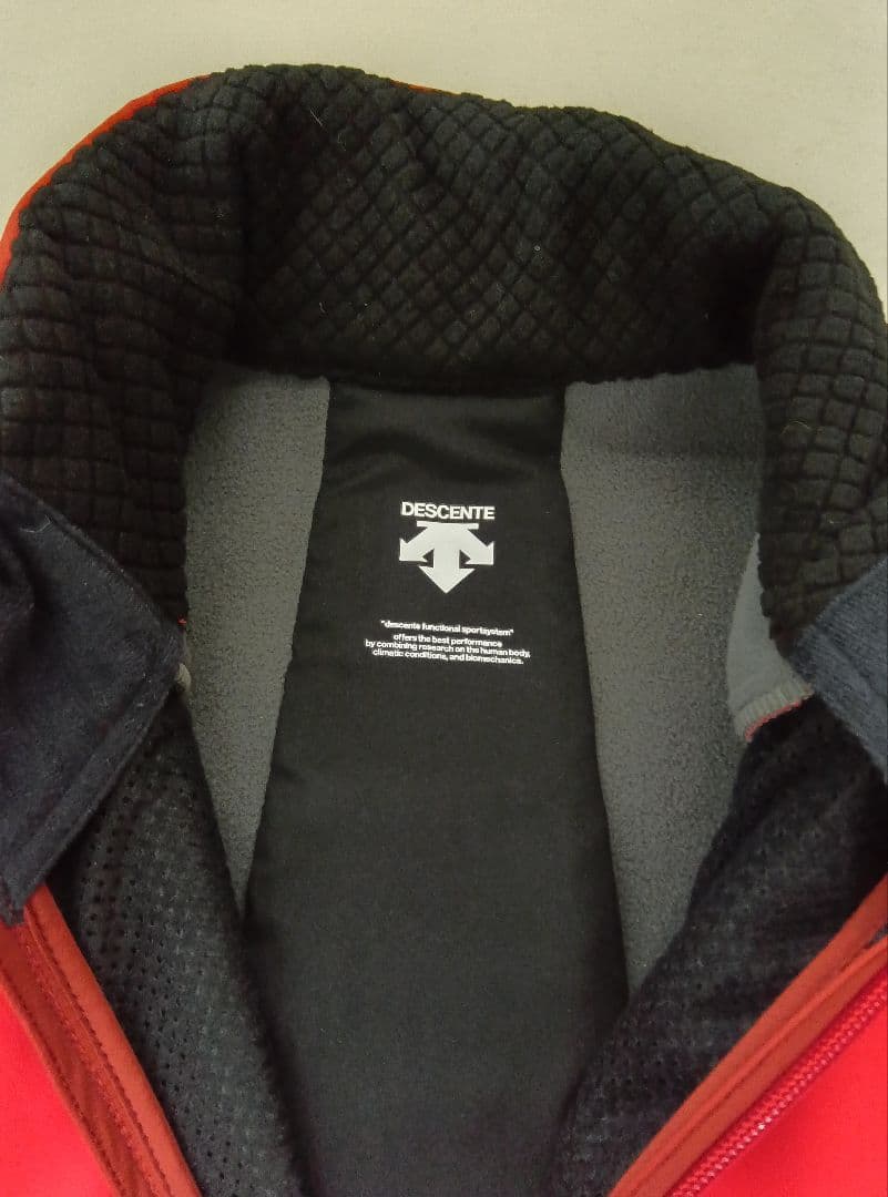 デサント　スキー中綿ベスト　メンズM