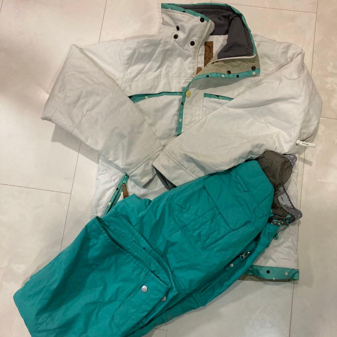 フェニックスのスキー、ボードウェア上着、DESCENTEのズボン、M.おまけ付き