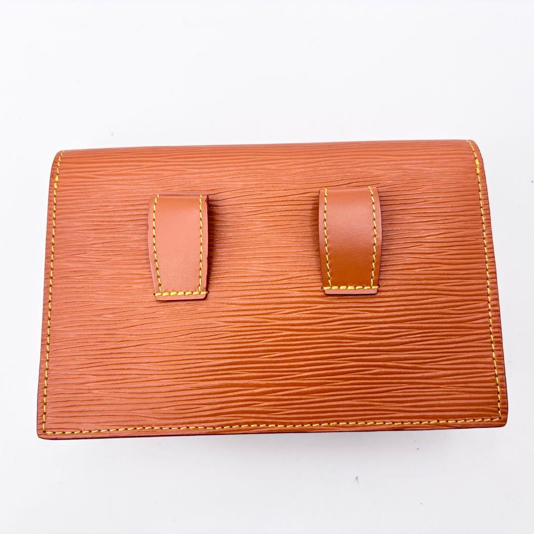 ルイヴィトン M52608 エピ サンチュール・ティルシット ボディバッグ