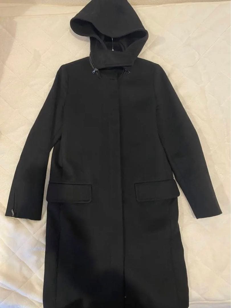 週末タイムSALE Max Mara フード付き黒ロングコート - メルカリ