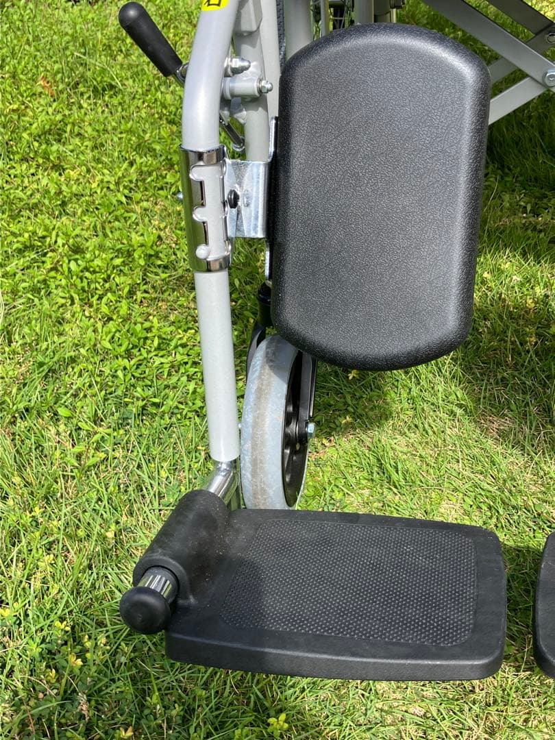 超美品！24インチ 自走、介助用車椅子 カワムラサイクル