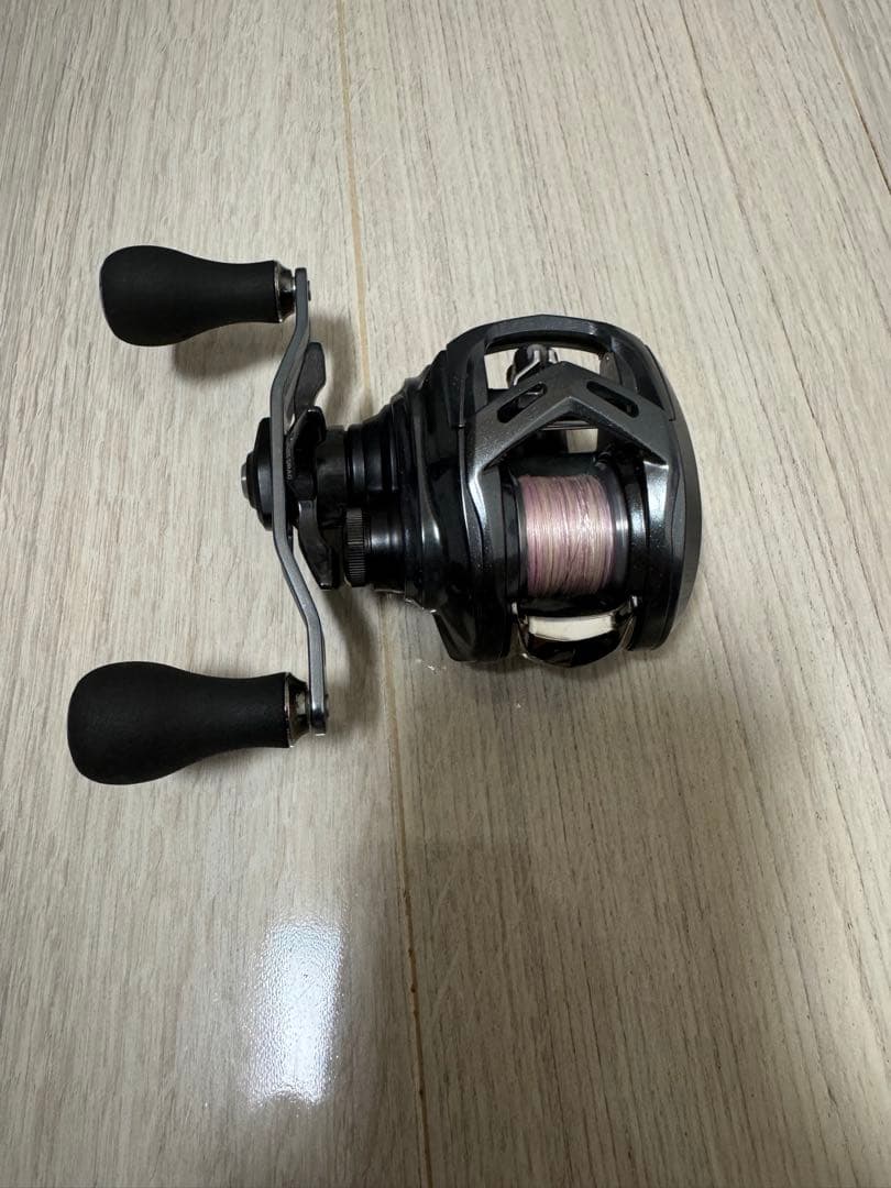 20アドミラA100HX（左)